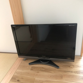 シャープ　AQUOS  液晶テレビ32型