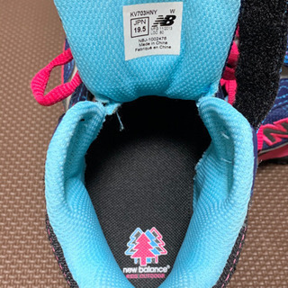 new balance KV703HKY 19.5cm KIDS トレッキングシューズ  ネイビー/ピンクアウトドア　スニーカー の画像