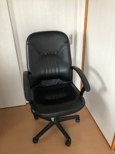 【値下げしました】革張り椅子