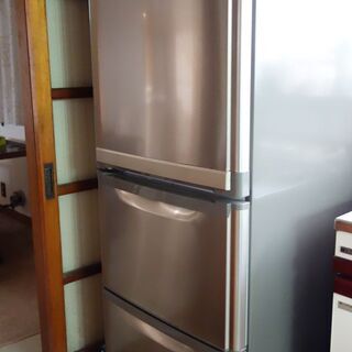 三菱冷蔵庫　製氷機　３８０ℓの画像