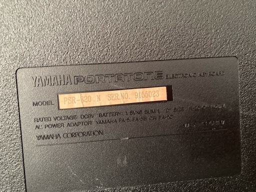 電子ピアノ　ヤマハ　PSR-320