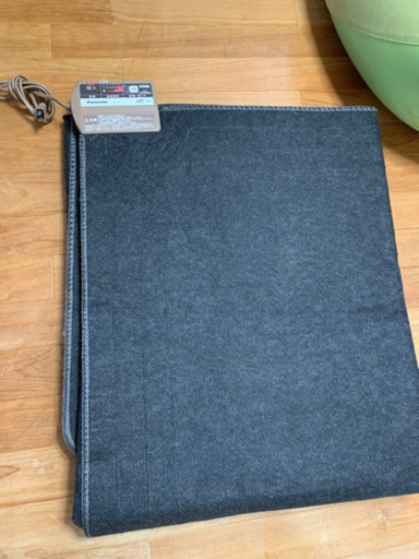 ほぼ新品！パナソニック製　ホットカーペット