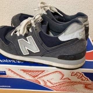 ニューバランス　スニーカー