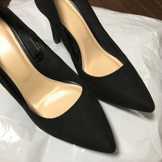 キレイめパンプスの画像