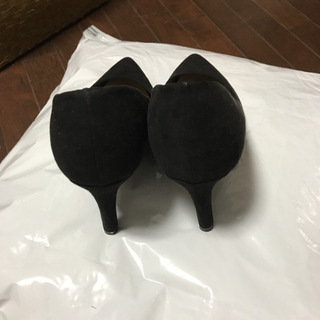 キレイめパンプスの画像