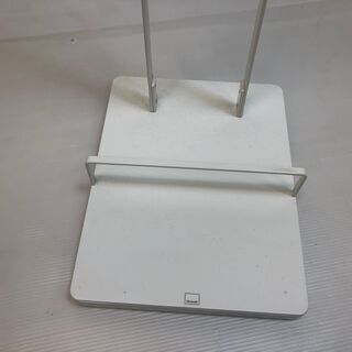 ★状態〇★ 山崎実業 コードレスクリーナースタンド ホワイト Dysonの画像