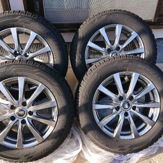 スタッドレスタイヤ4本205/60R16プリウスα