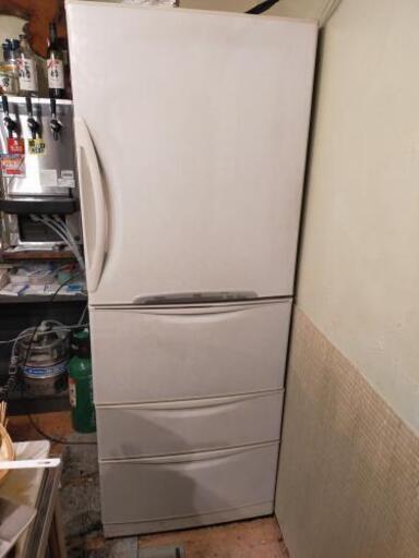 売れました！大き目冷蔵庫です