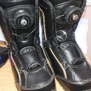 子供用スノーボード一式　板、ビンディング、ブーツ３点の画像