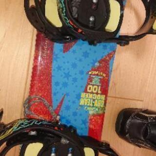 子供用スノーボード一式　板、ビンディング、ブーツ３点の画像