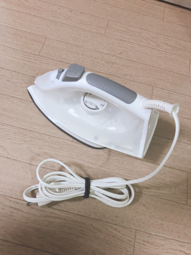 アイリスオーヤマ　スチームアイロン