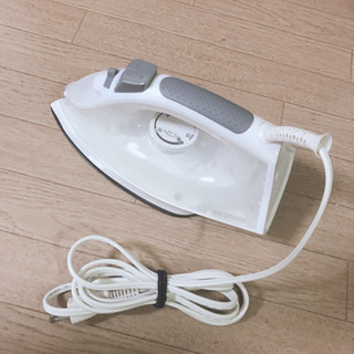 アイリスオーヤマ　スチームアイロン