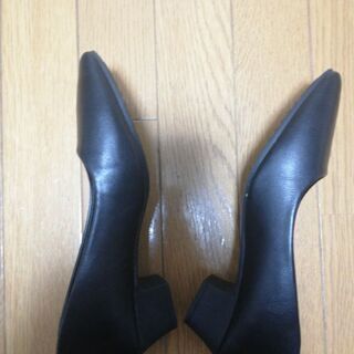 新品　パンプス黒　24の画像