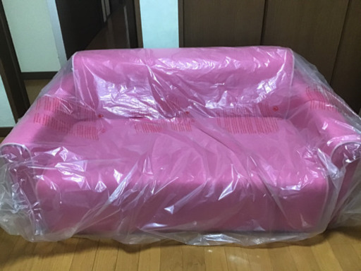 【新品】2人掛けソファ♩ ピンクカラー　お部屋のアクセントにどうぞ！