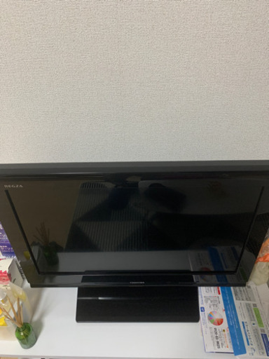液晶カラーテレビ