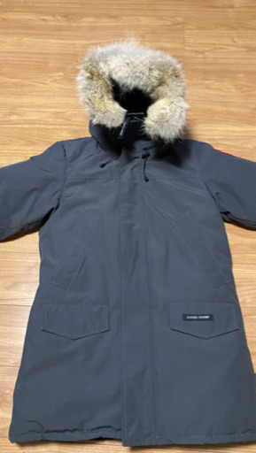 <値下げしました！>カナダグース　ダウンジャケット　Mサイズ