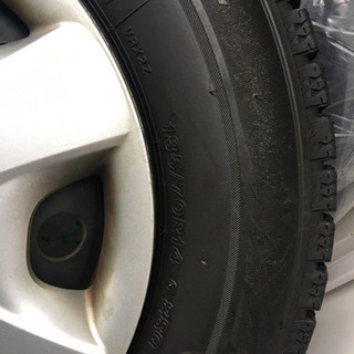 ブリヂストン スタッドレスタイヤ VRX2 185/70 R14 4本の画像