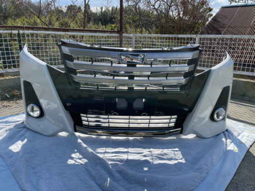 80 ノア　si フロント　バンパー　グリル