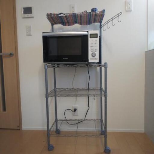 電子レンジとラック