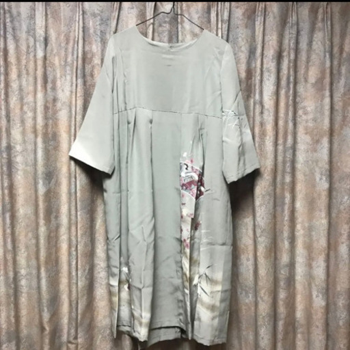 着物リメイク　グレーのワンピース　鶴
