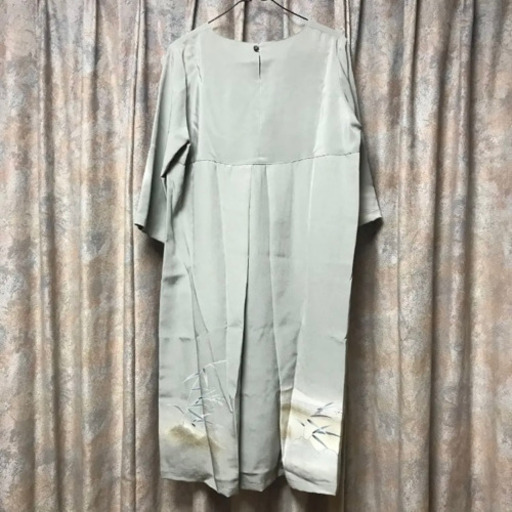 着物リメイク　グレーのワンピース　鶴
