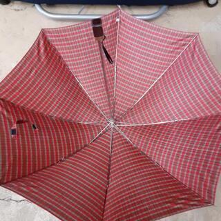 レトロ 赤チェックの折り畳み傘の画像