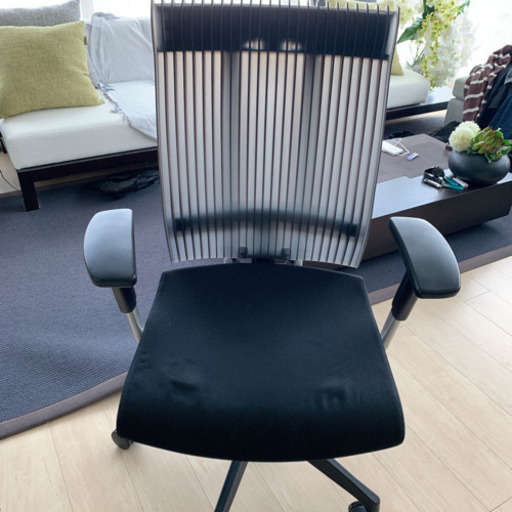 商談済　イトーキ スピーナチェア KE-757GP-T1T1T1 ブラック