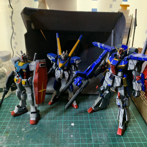 完成品　ガンプラ　アニメ塗装