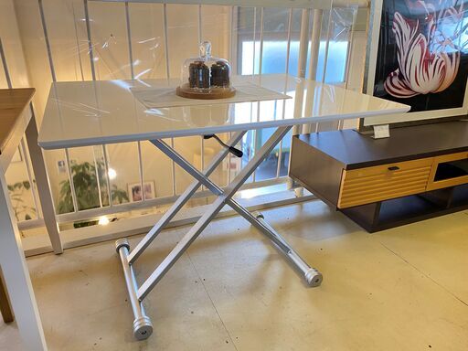 昇降テーブル 東京インテリア購入品 白 高さ調節可 リビング家具 中古品