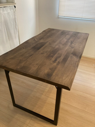 ダイニングテーブル 無垢材 オイル塗装仕上げ