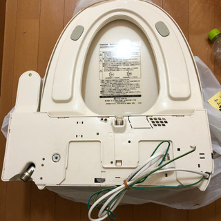 温水洗浄便座　TOSHIBA