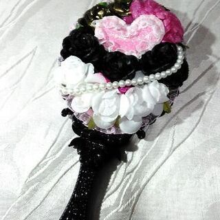 ☆新品☆　ブラック×デコラティブ・ミラー　