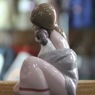LLADRO　ﾘﾔﾄﾞﾛ 置物 ﾌｨｷﾞｭﾘﾝ「寄りそい」【愛品倶楽部柏店 管理No:112-030931 002】柏市周辺 出張買取 持込買取 引越し 処分 不要 生前整理 遺品整理 ご相談を！ 松戸 流山 我孫子 ﾘﾕｰｽ ﾘｻｲｸﾙ【店舗同時販売中】の画像