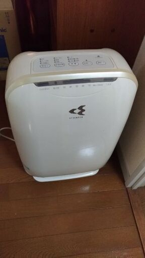 ダイキン加湿空気清浄機　未使用