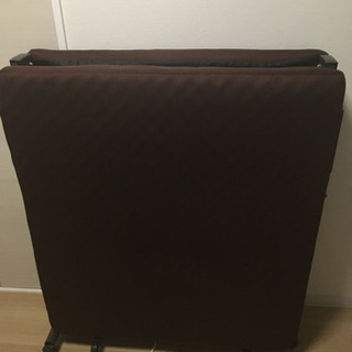 折りたたみベッドの画像