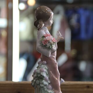 リヤドロ「小鳥と話す少女」 LLADRO(リヤドロ) 置物 「小鳥と話す少女