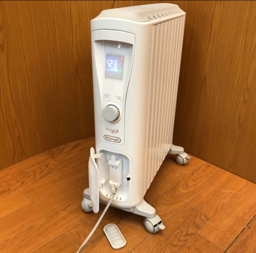 ★2019年製★美品★DeLonghi デロンギ デルカルドオイルヒーター RHJ75V0915-GY リモコン付き　ピュアホワイト（C410）AKARI
