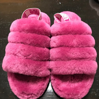 UGG スリッパ　