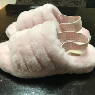 UGG スリッパ　ピンク