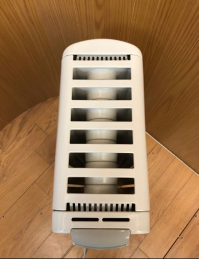 ★DeLonghi デロンギ　オイルヒーター 071221TEC イタリア製（C615）AKARI