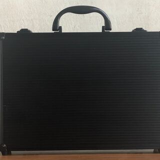 ミニアタッシュケース