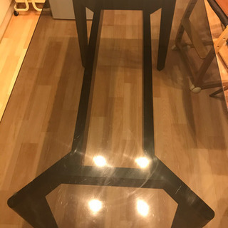 ダイニングテーブルの画像