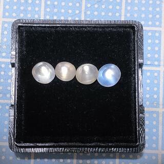 宝石　ムーンストーンのルース4個の画像