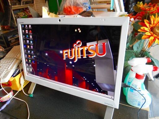 デスクトップパソコン FUJITSU Esprimo FH52/T Core i7