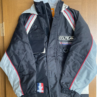 【新品】スキーウェア　キッズ　上下セット