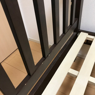 セミダブルベットフレームの画像