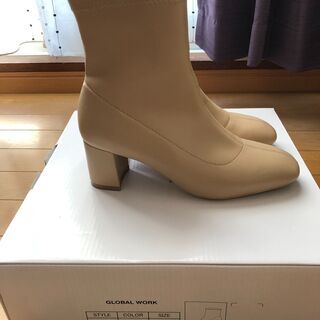 GLOBAL WORK ショートブーツ（ベージュ）の画像