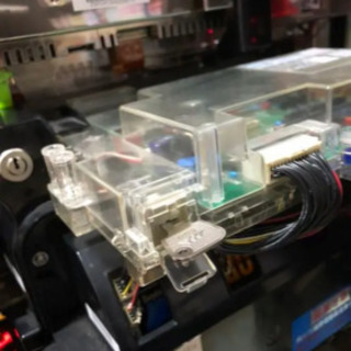 引き取り限定【コイン不要機付】アナザーゴッドハーデス　スロット　パチスロ　実機の画像