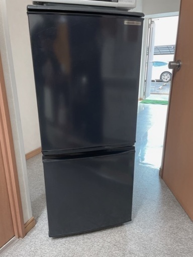 【美品】SHARP 2ドア冷蔵庫137L