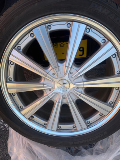 ランド　クルザーのアルミタイヤ